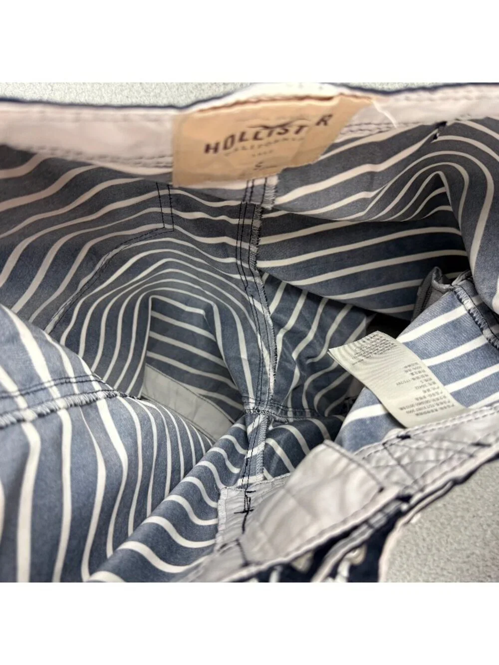 Hollister Board Shorts Mens Small S Navy Blue White Striped Surfing Swim Trunks